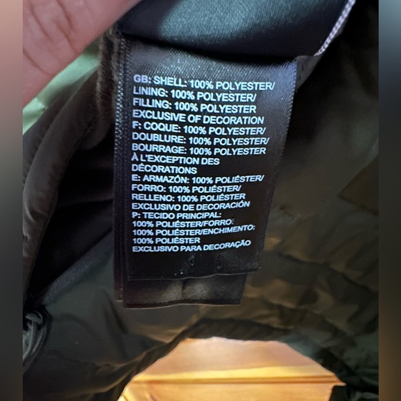 The North Face Insulated Reversible Jacket - Picture 6 of 10